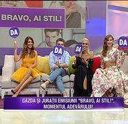 Iulia Albu, sarbatorita in direct la "Teo Show"! Fashion editorul de la emisiunea "Bravo, ai stil" a fost socat de buchetul de flori pe care l-a primit. Cei trei jurati ai celei mai noi productii Kanal D au luat la puricat vedetele autohtone